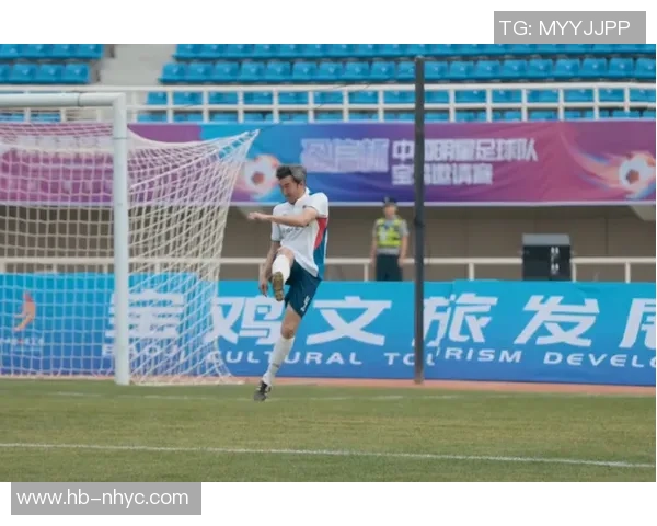 足球明星精彩停球瞬间集锦让你领略足球魅力与技巧的完美结合